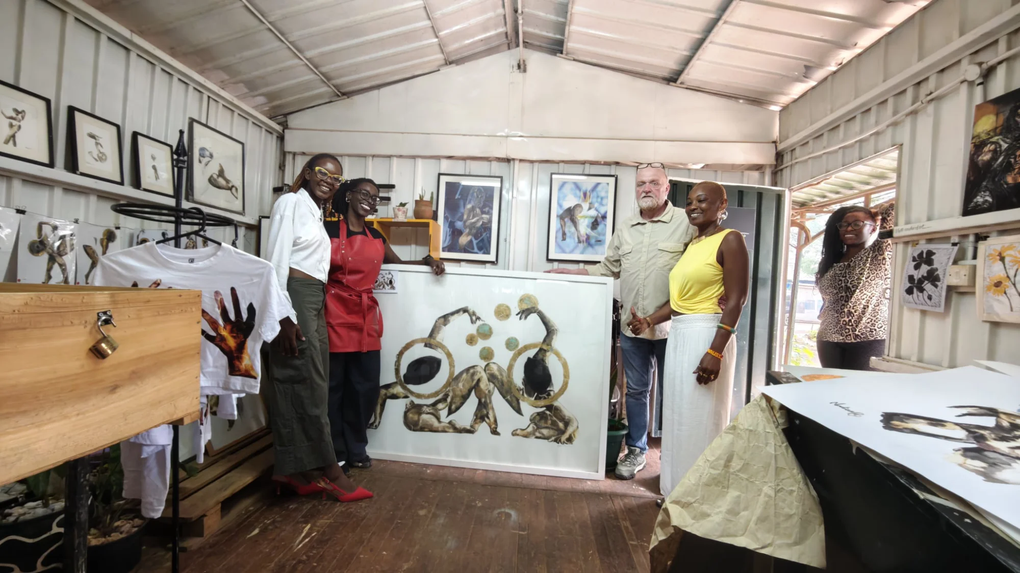Based in Nairobi, Diani and Düsseldorf (photo: Elizabeth – Nadia – Volker – Esther – Sadia)